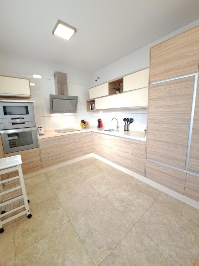 מאלגה Villa Las Tres J מראה חיצוני תמונה